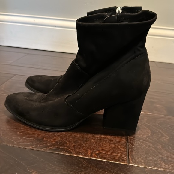 Marc fisher velour ankle booties 8.5 EUC - Picture 6 of 14